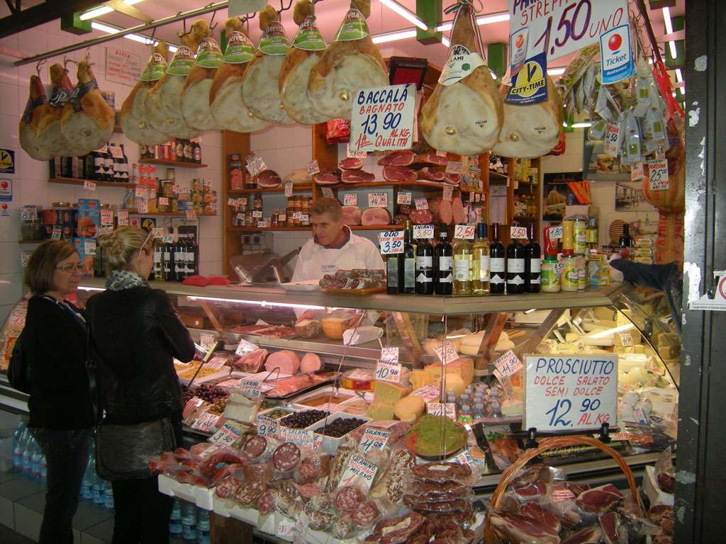 History origins of Mercato di Sant’Ambrogio, Florence oldest market from 1873.