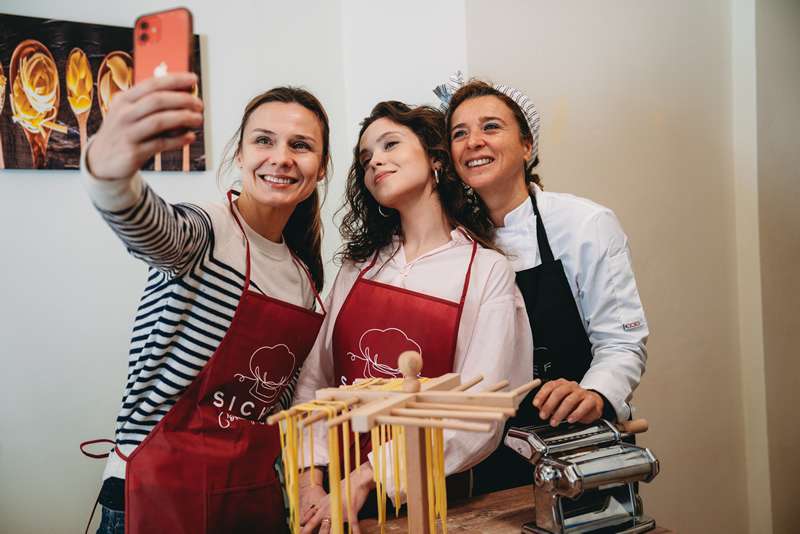 VEGETARIAN COOKING CLASS – PASTA & GELATO MAKING EXPERIENCE - Image 18