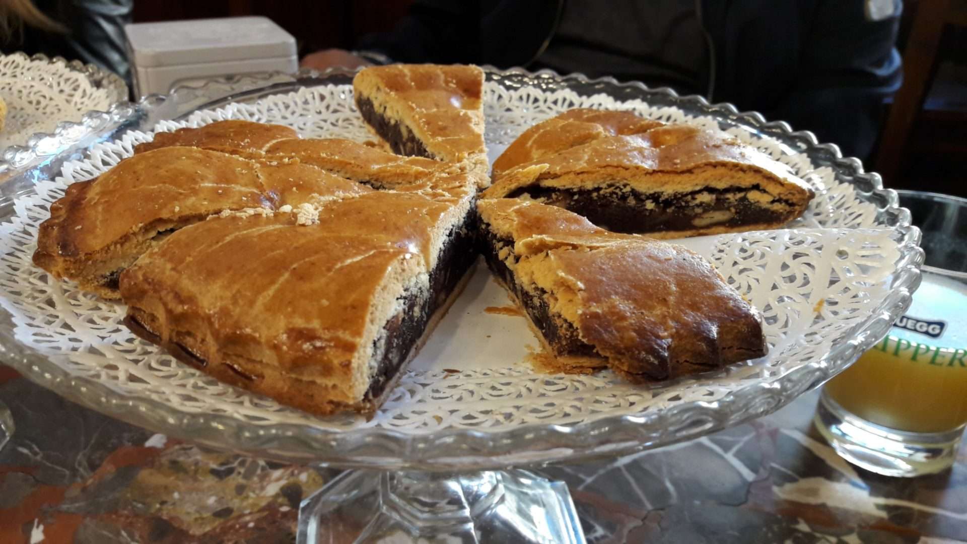 Spongata della Lunigiana: History and Recipe of the Traditional Tuscan Dessert