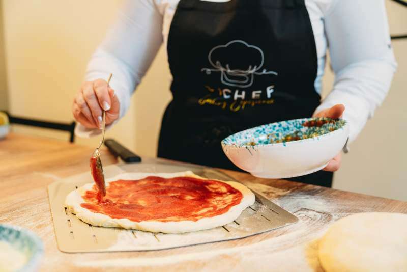 PIZZA & TIRAMISU COOKING CLASS - Image 3