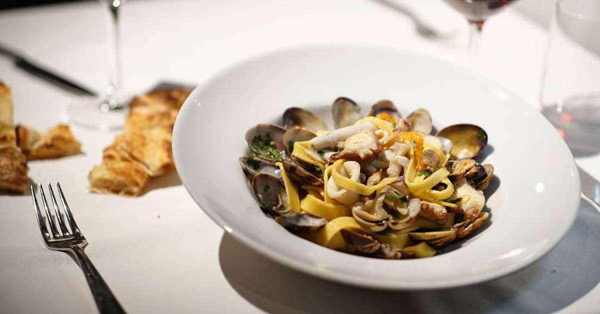 The Best Seafood Restaurants in Florence to Try This Summer