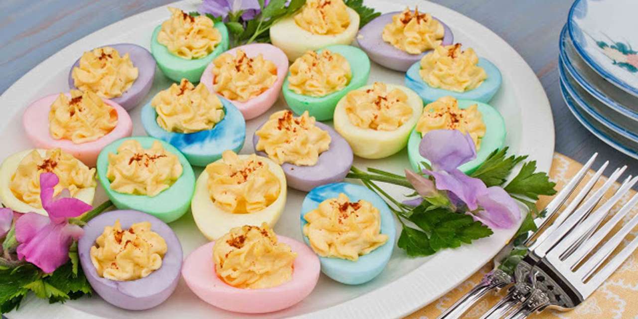 Festive Blessed Hard-Boiled Eggs in Italy: The Story Behind “Uova Benedette” and how to serve them with fun for celebrate the easter period.