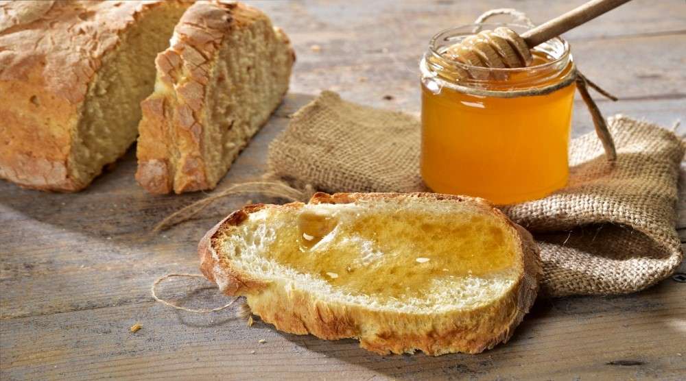 Tuscan honey is far more than a sweetener. It is part of the region’s agricultural identity, with a lot of varieties and recipes.