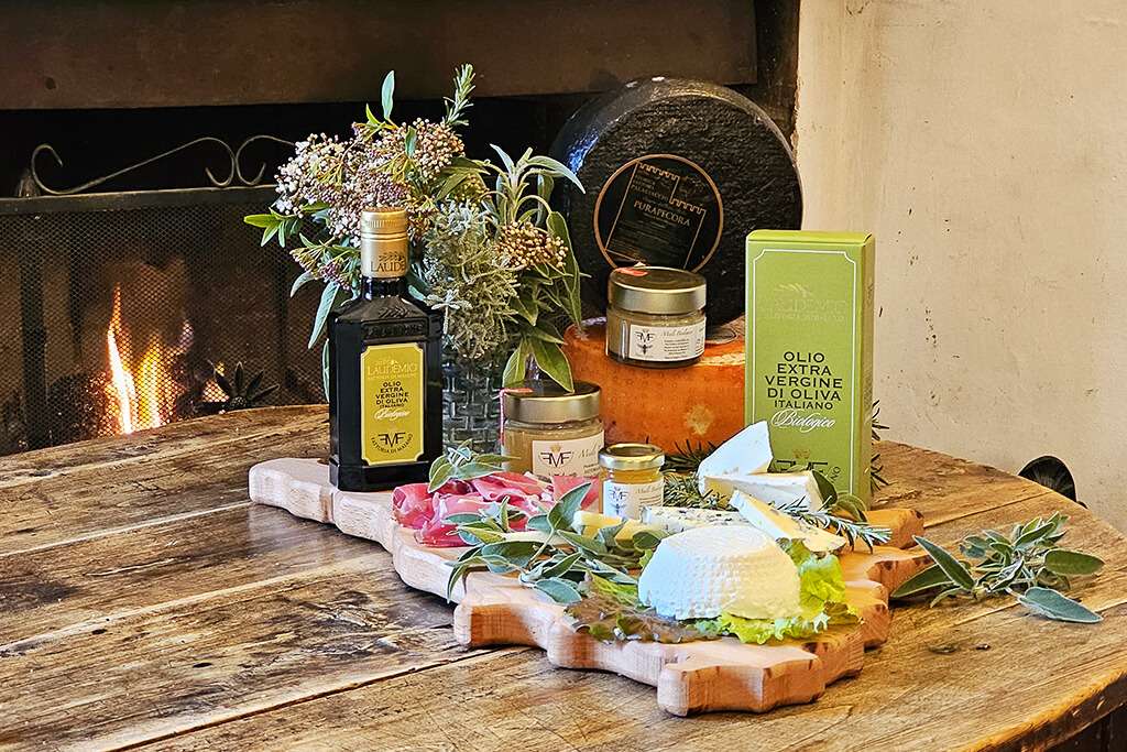 Discovering Tuscan olive oil means entering one of the most authentic sides of the region.